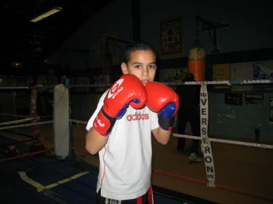 Yanis ADELLE espoir boxe educative